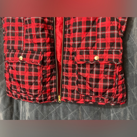 Women's River & Rose Size Medium Christmas Themed Front Snap Pocket Vest - Picture 3 of 5